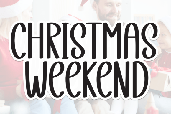 Christmas Weekend: A Festive Font for Editorial Design